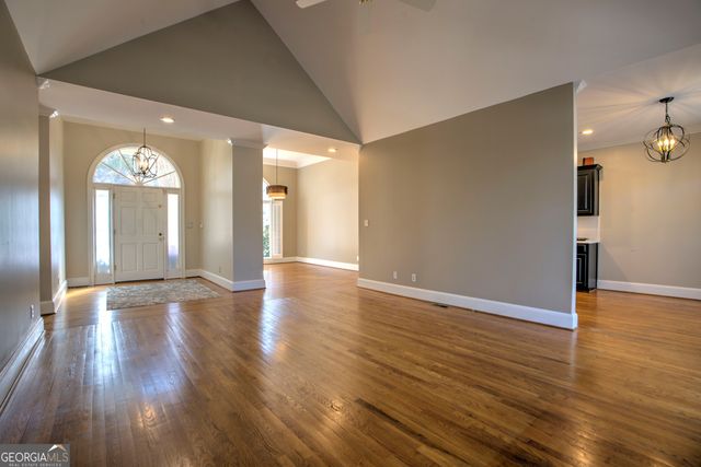 153 Vinings Court SE, Rome, GA 30161