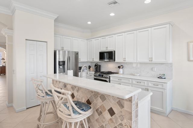 396 NW SPRINGVIEW Loop, Port St. Lucie, Port St Lucie, FL 34986