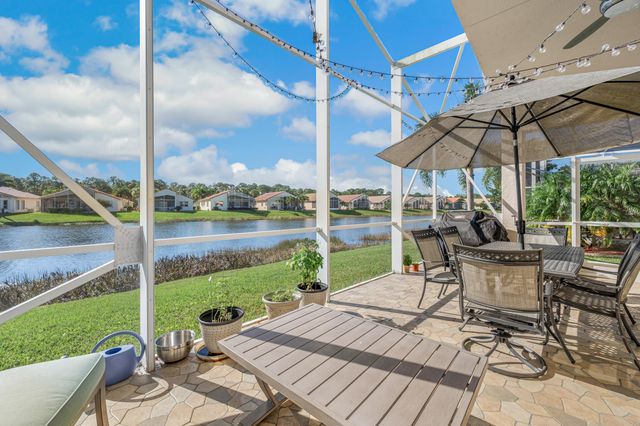 396 NW SPRINGVIEW Loop, Port St. Lucie, Port St Lucie, FL 34986