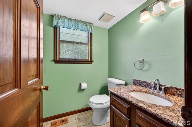 310 Stablestone Drive, Chesterfield, MO 63017