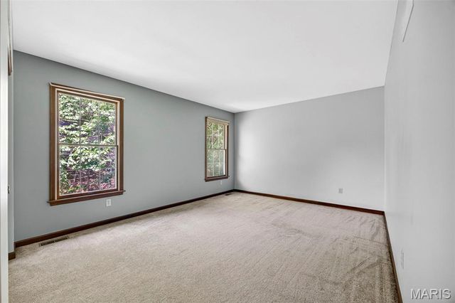 310 Stablestone Drive, Chesterfield, MO 63017