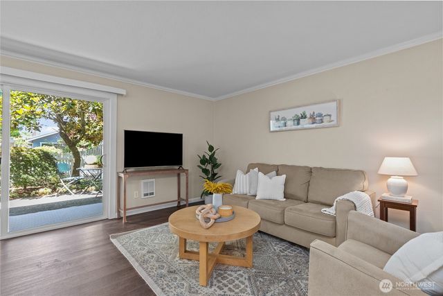 1302 N 6th Street #8, Tacoma, WA 98403
