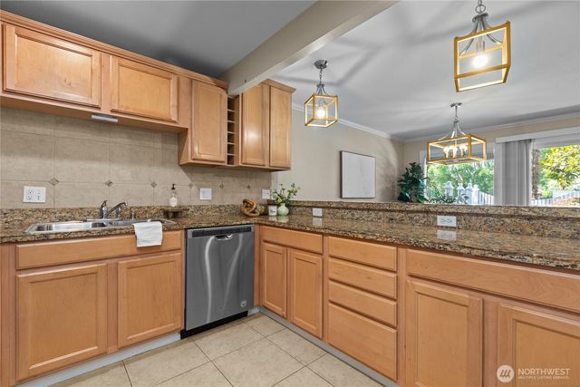 1302 N 6th Street #8, Tacoma, WA 98403