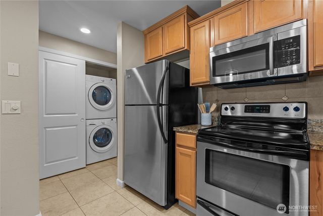 1302 N 6th Street #8, Tacoma, WA 98403