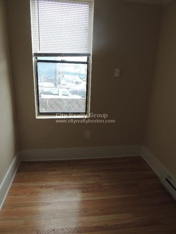25 Division St. 1, Chelsea, MA 02150