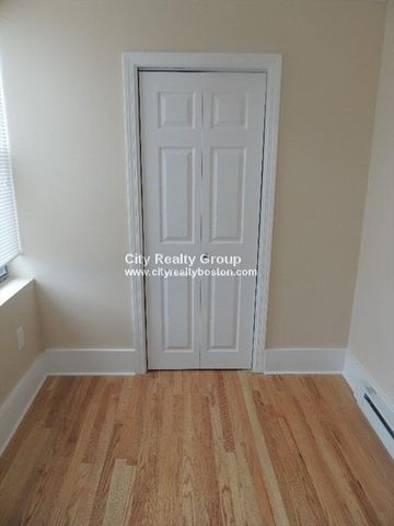 25 Division St. 1, Chelsea, MA 02150