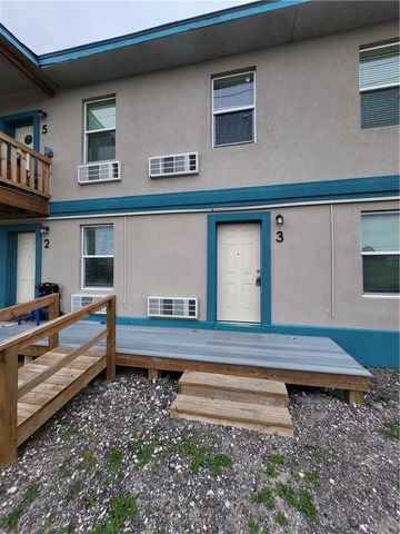 426 Carleta St 3, Corpus Christi, TX 78418