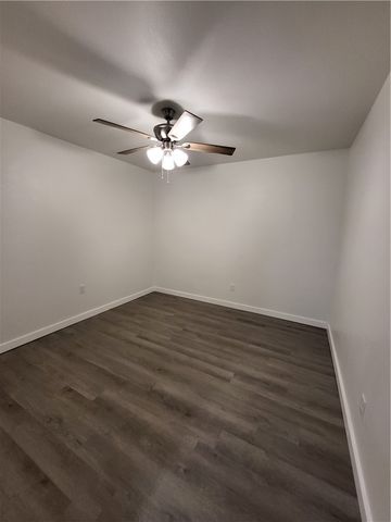 426 Carleta St 3, Corpus Christi, TX 78418