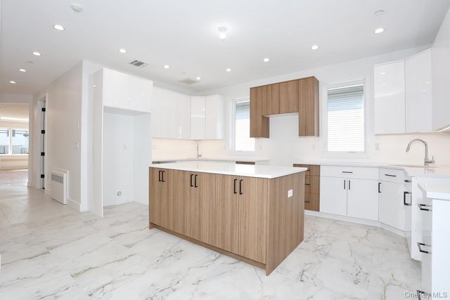 37 Ewing Avenue 201, Spring Valley, NY 10977