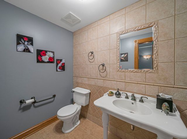 24092 W Old Oak Drive, Mundelein, IL 60060