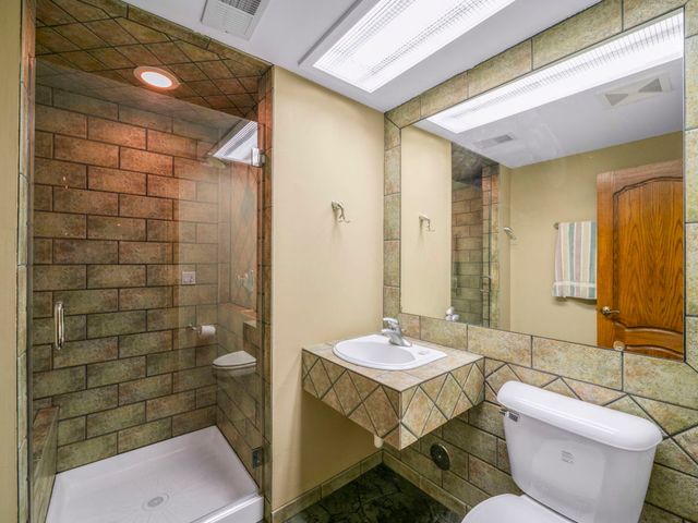 24092 W Old Oak Drive, Mundelein, IL 60060