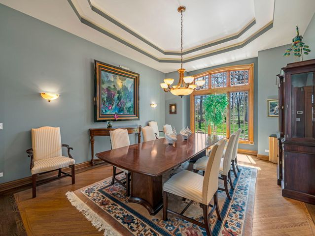 24092 W Old Oak Drive, Mundelein, IL 60060