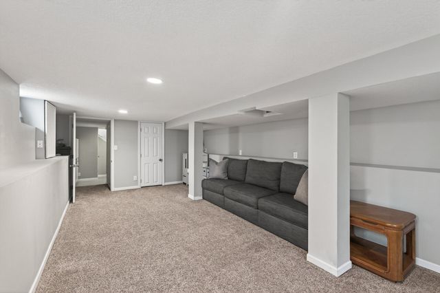 4741 Florida Avenue N, Crystal, MN 55428