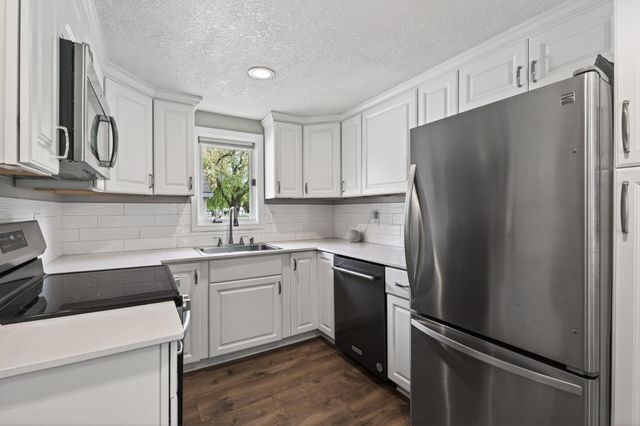 4741 Florida Avenue N, Crystal, MN 55428