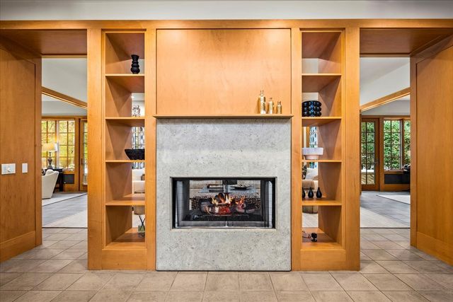 4 Indian Hill Road, Winnetka, IL 60093