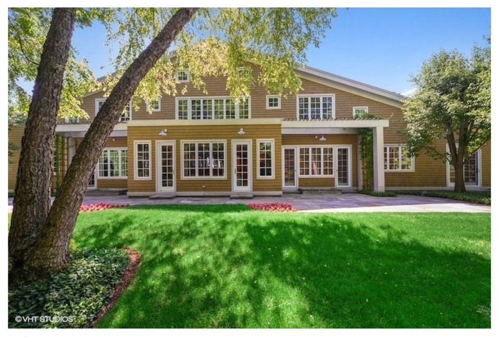 4 Indian Hill Road, Winnetka, IL 60093