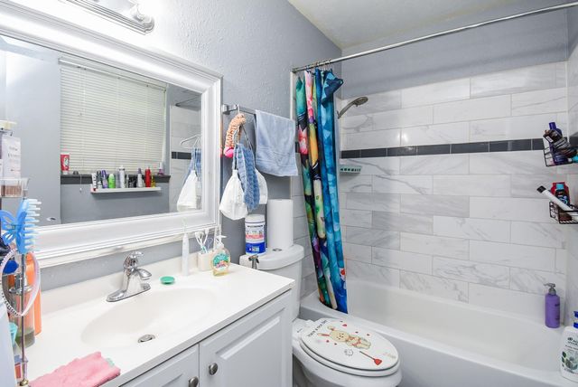 12469 Sharpview Drive 2469, Houston, TX 77072