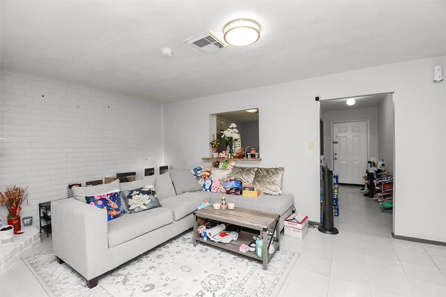 12469 Sharpview Drive 2469, Houston, TX 77072