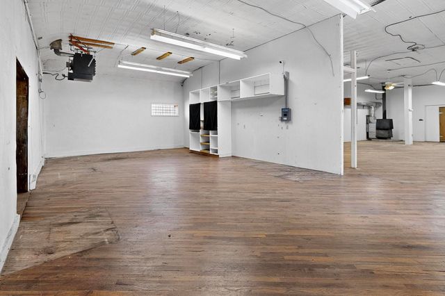 1042 County Rd 41, Velarde, NM 87582