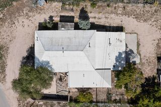 1042 County Rd 41, Velarde, NM 87582