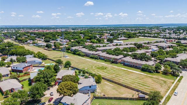 5011 Steeple Chase Court, Grand Prairie, TX 75052