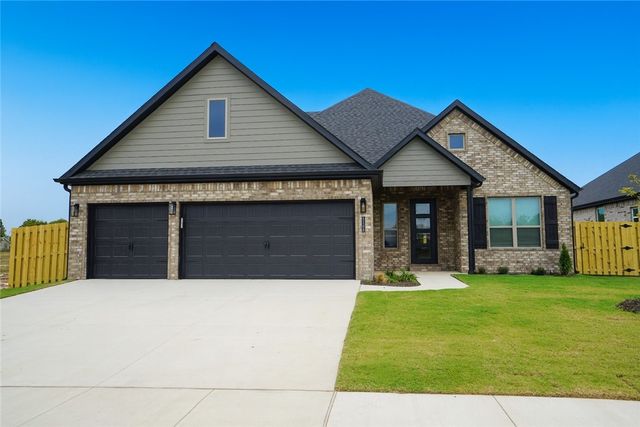 2108 Silk Street, Pea Ridge, AR 72751