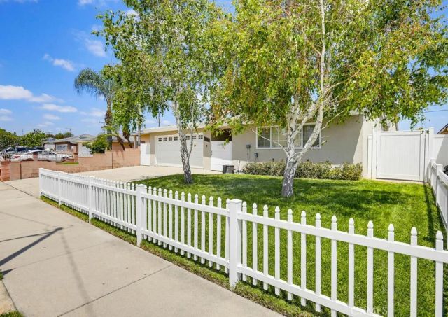 1312 N Devonshire Road, Anaheim, CA 92801