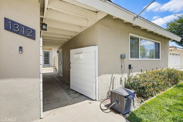 1312 N Devonshire Road, Anaheim, CA 92801
