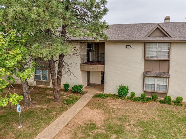 1725 E Lindsey Street 2, Norman, OK 73071