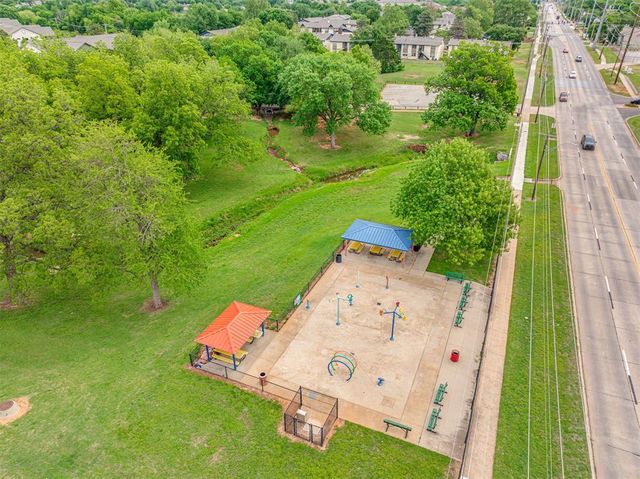 1725 E Lindsey Street 2, Norman, OK 73071