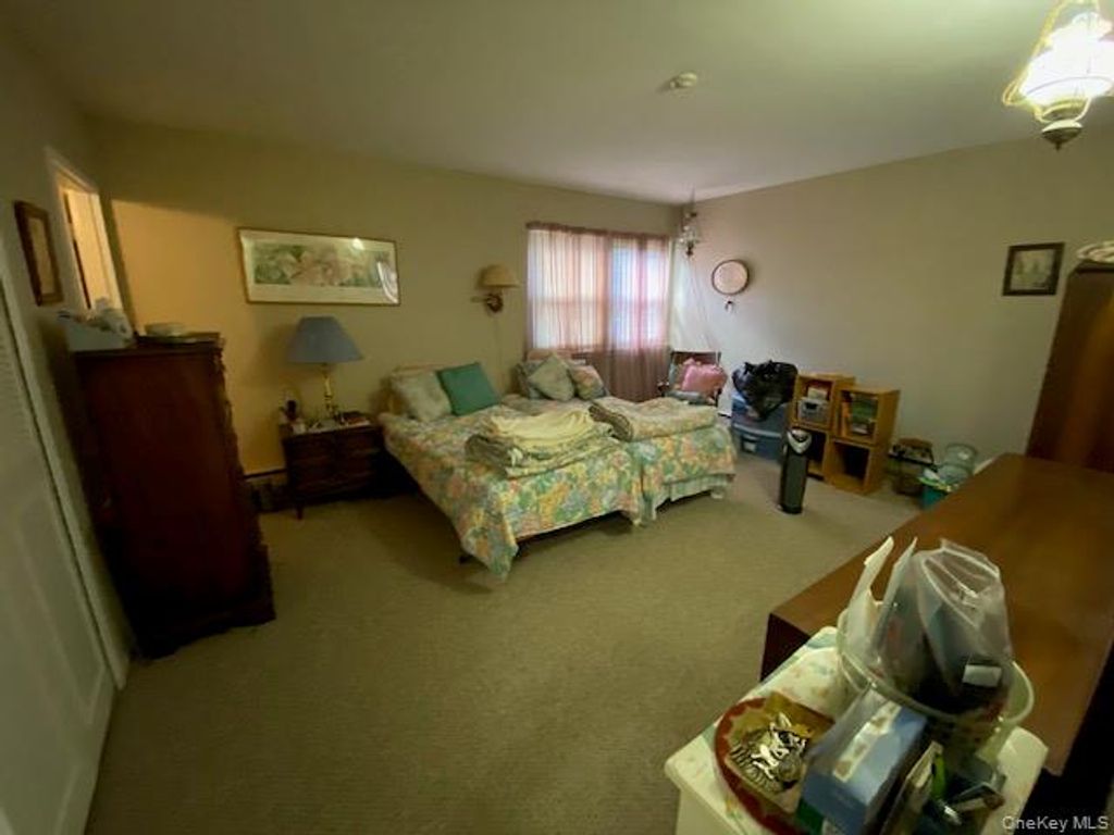 39 Freemont Lane, Coram, NY 11727 — photo 5