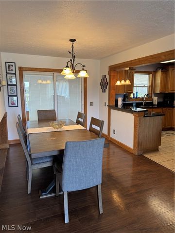 8069 Orchardway Street NW, North Canton, OH 44720