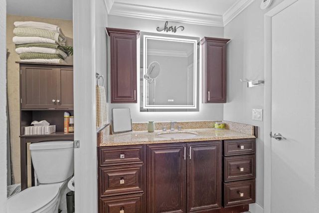 236 Castlewood Drive 204, North Palm Beach, FL 33408