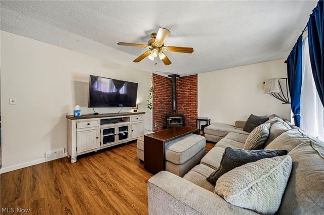8625 Ravenna Road, Chardon, OH 44024