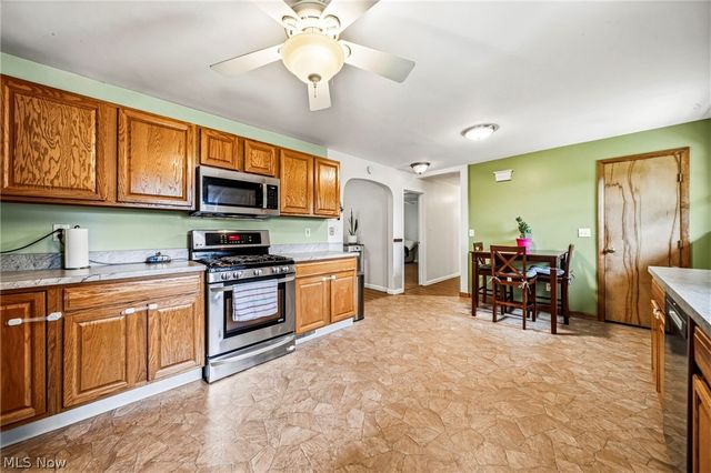 8625 Ravenna Road, Chardon, OH 44024