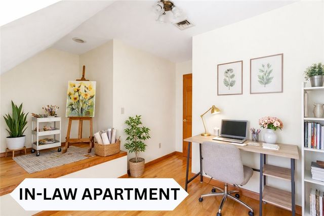 113 Log Road, North Smithfield, RI 02896