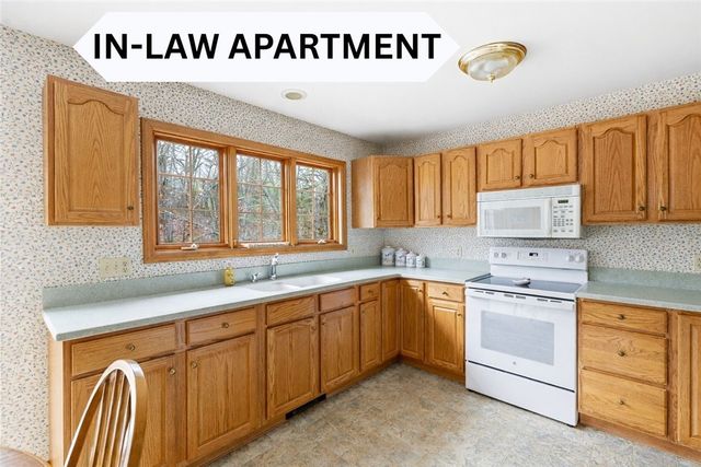 113 Log Road, North Smithfield, RI 02896