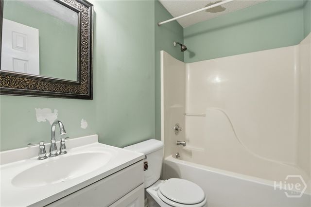 420 Pat Priester Drive NE, Ludowici, GA 31316