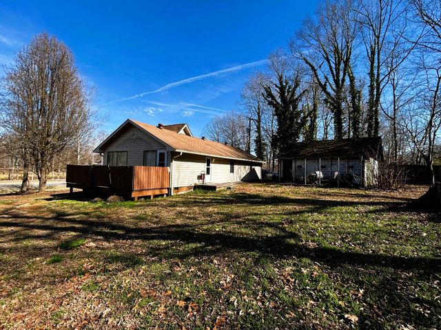 2428 Highway 30 E, Etowah, TN 37331