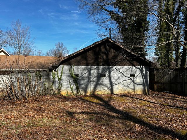 2428 Highway 30 E, Etowah, TN 37331