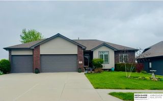 15450 Briar Street, Omaha, NE 68138