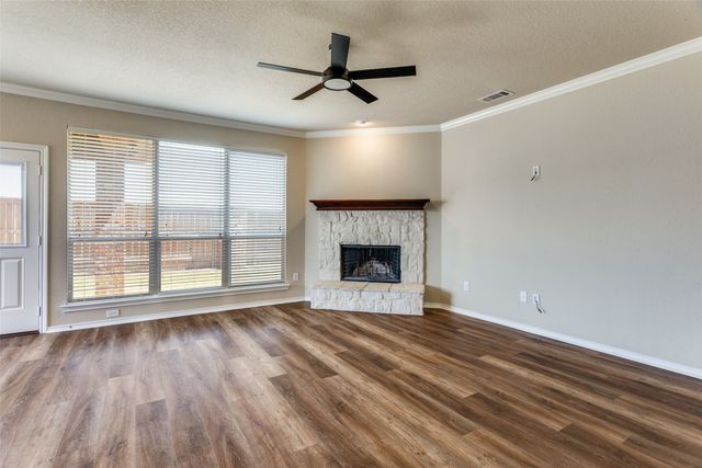 8320 Deer Bluff Lane, Fort Worth, TX 76179