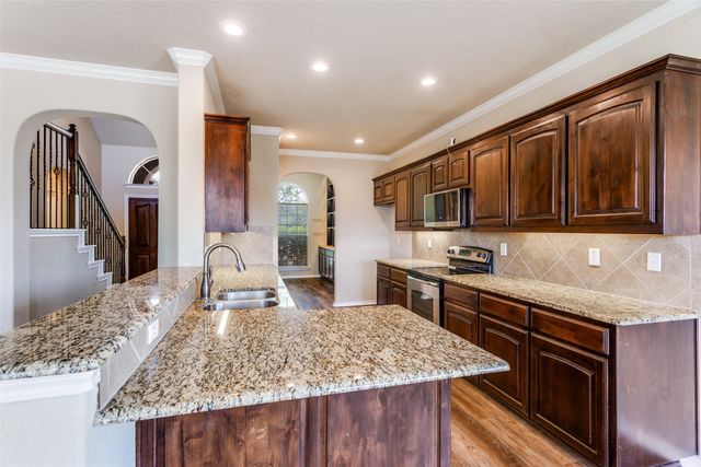 8320 Deer Bluff Lane, Fort Worth, TX 76179