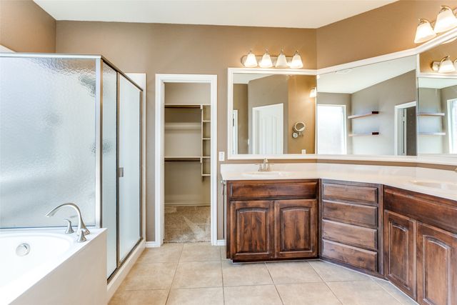 8320 Deer Bluff Lane, Fort Worth, TX 76179