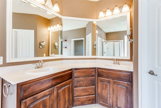 8320 Deer Bluff Lane, Fort Worth, TX 76179