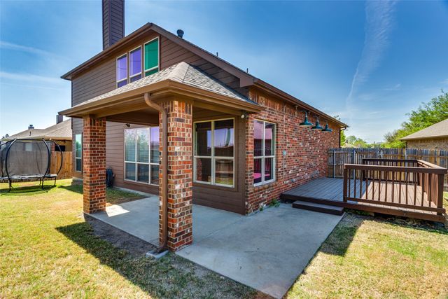 8320 Deer Bluff Lane, Fort Worth, TX 76179