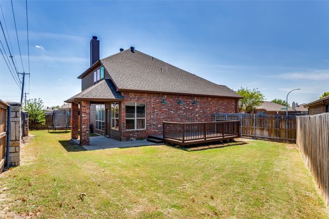 8320 Deer Bluff Lane, Fort Worth, TX 76179