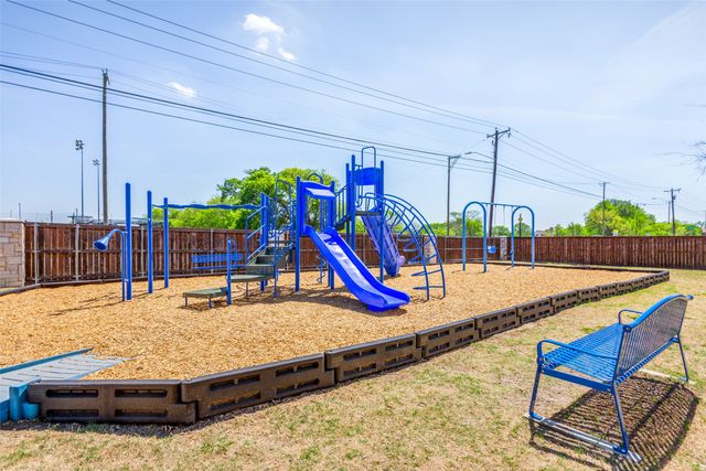 8320 Deer Bluff Lane, Fort Worth, TX 76179