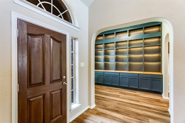 8320 Deer Bluff Lane, Fort Worth, TX 76179