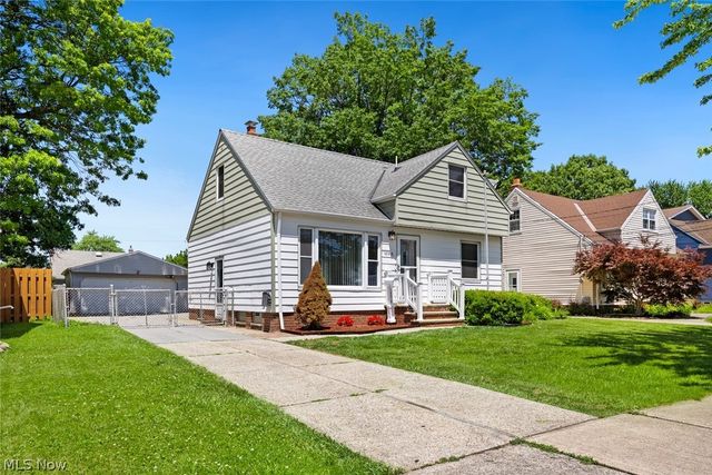 16018 Muskingum Boulevard, Brook Park, OH 44142